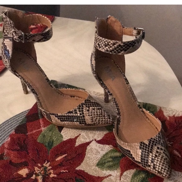 Kate spade python hand bag. - Picture 3 of 3